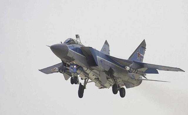 印度米格-31战斗机，速度与力量的完美结合，印度米格-31战斗机，速度与力量的巅峰结合