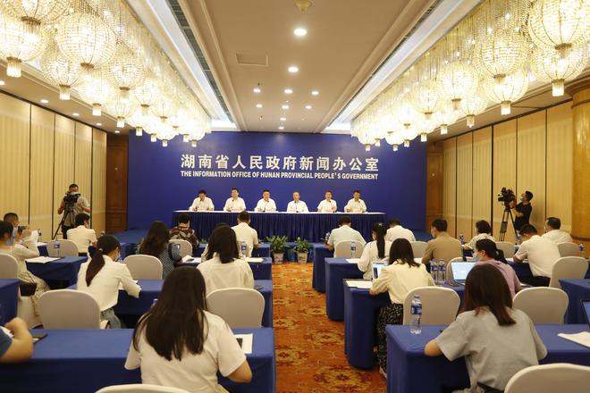 国际时事新闻2022年7月综述,国际时事新闻综述,2022年7月概览