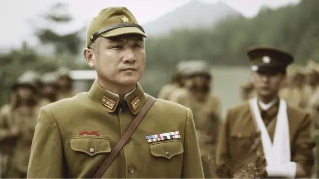 第一章，裤裆里藏手榴弹的传奇故事，裤裆里藏手榴弹的传奇，揭秘一段非凡故事