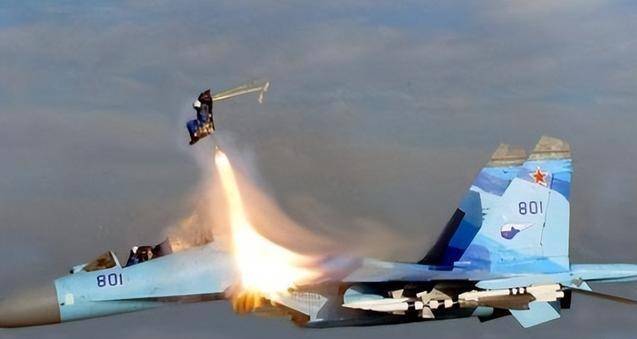 乌战机击落俄苏-35战机，深度剖析事件背景与影响，乌战机击落俄苏-35战机，事件背景与全球影响深度剖析