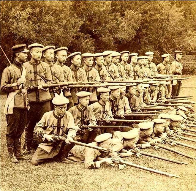 解放军名称演变,历史沿革与内涵拓展,解放军名称演变及历史沿革,内涵拓展与探究