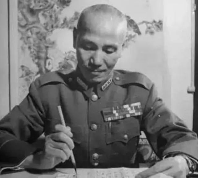 蒋介石不去台湾会怎么样的历史假设，蒋介石未赴台湾的历史假设与影响探讨