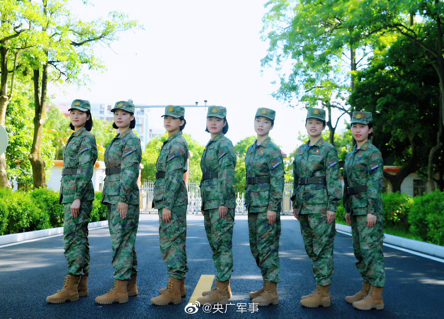 探索未来,关于中国海军新一代作训服的研究,中国海军新一代作训服,探索未来的科技力量