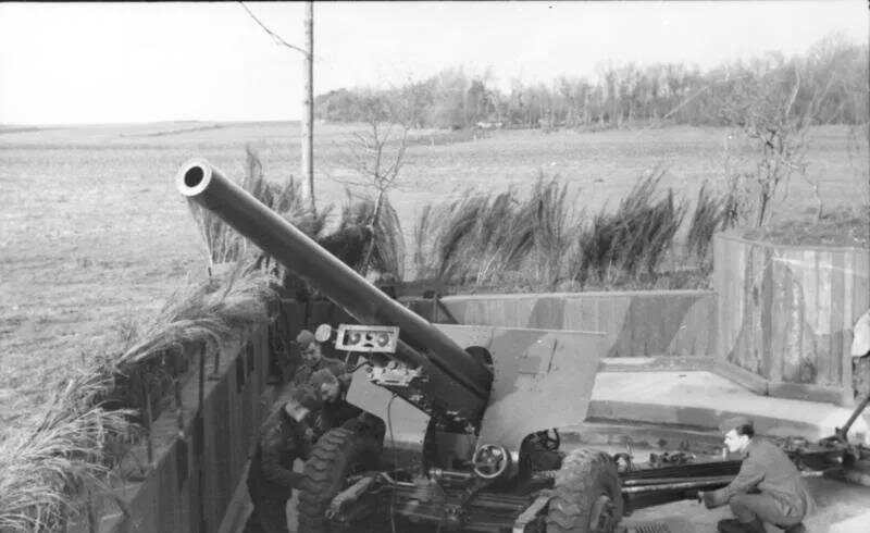 斯柯达105mm榴弹炮，历史的见证与军事技术的瑰宝，斯柯达105mm榴弹炮，历史的见证与技术的结晶