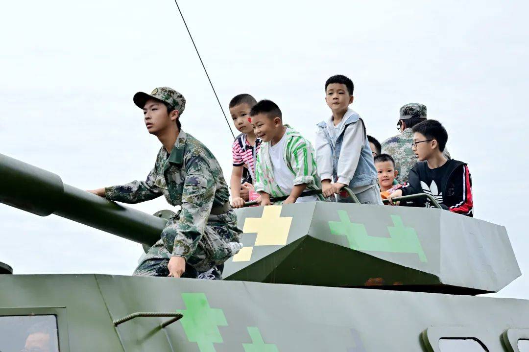 军事活动与国防建设的重要性,军事活动与国防建设的重要性探讨