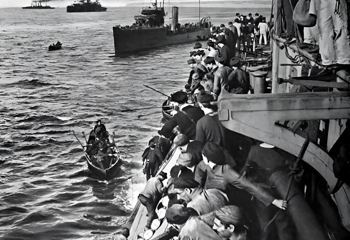 日本海军与东海舰队,东西海域的军事力量对比,日本海军与东海舰队,东西海域军事力量对比分析