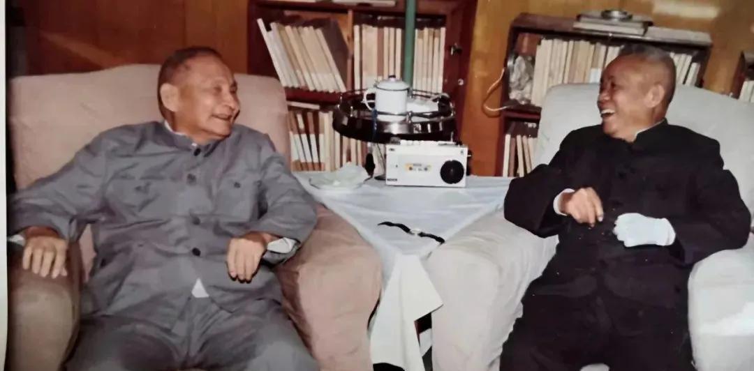 海南岛战役中的军人,英勇无畏,铸就辉煌历史,海南岛战役中的英勇军人,铸就辉煌历史传奇
