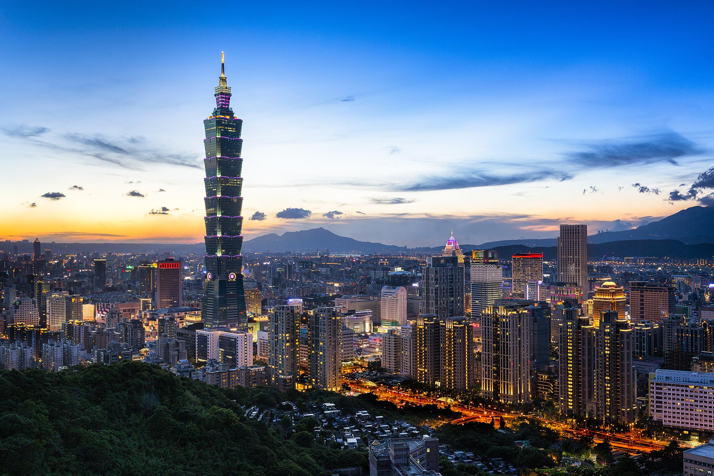 解放军突然围岛,背景、原因与意义解析,解放军围岛行动背景、原因及意义深度解析
