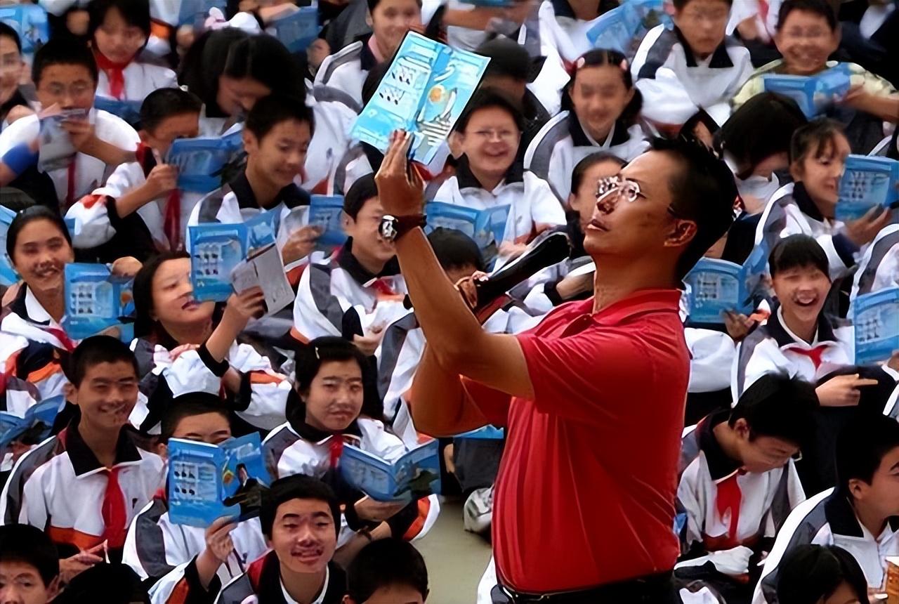 今天的英语，语言的力量与文化的魅力，今日英语，语言力量与文化魅力的交融