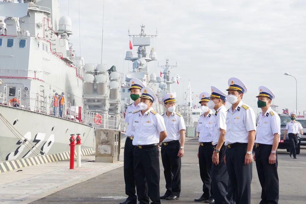 南海舰队南拖171补给船，海上力量的重要支柱，南海舰队南拖171补给船，海上力量的稳固支柱