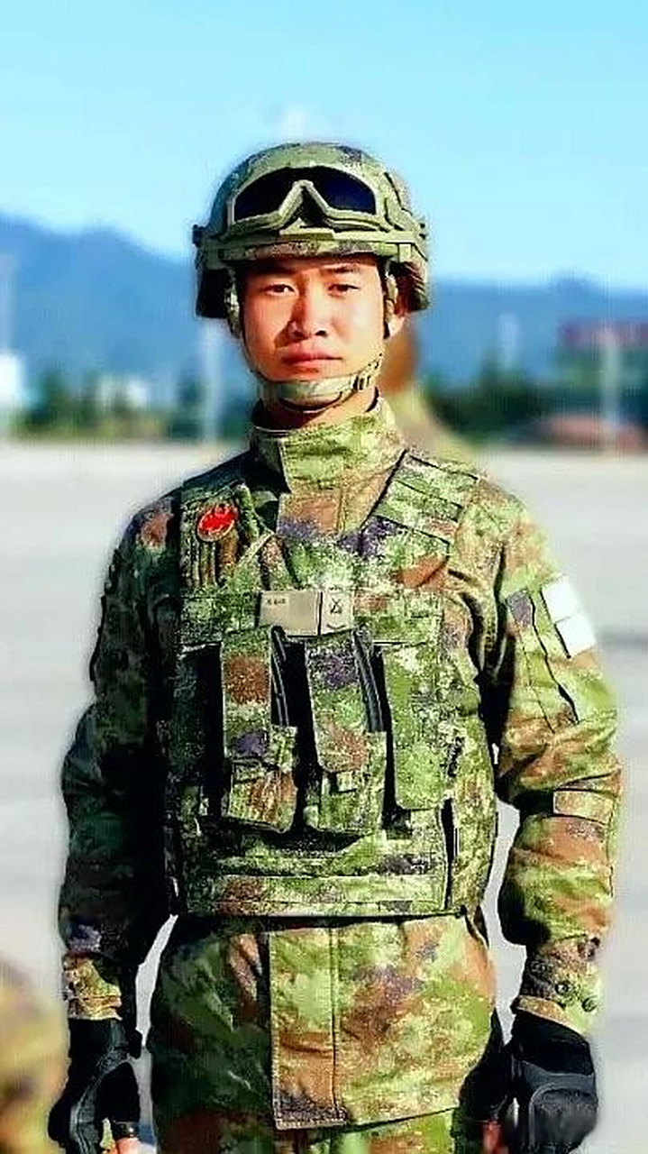 星空迷彩作训服简介,星空迷彩作训服概述