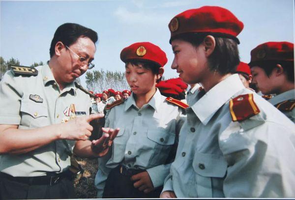 韦昌进,战斗的痕迹遍布祖国大地,韦昌进,战斗痕迹遍布祖国大地英雄传奇