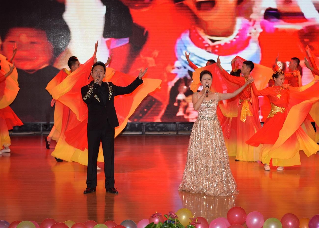 抗战胜利70周年大合唱,歌声中的历史记忆与民族精神,抗战胜利70周年大合唱,历史记忆与民族精神的交响乐章