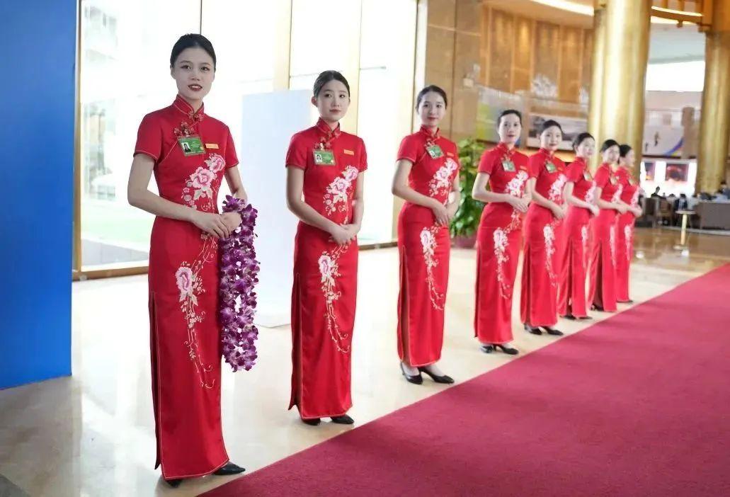 深度国际2023年最新一期,全球视野下的深度洞察,深度国际2023最新一期,全球视野下的深度洞察报告