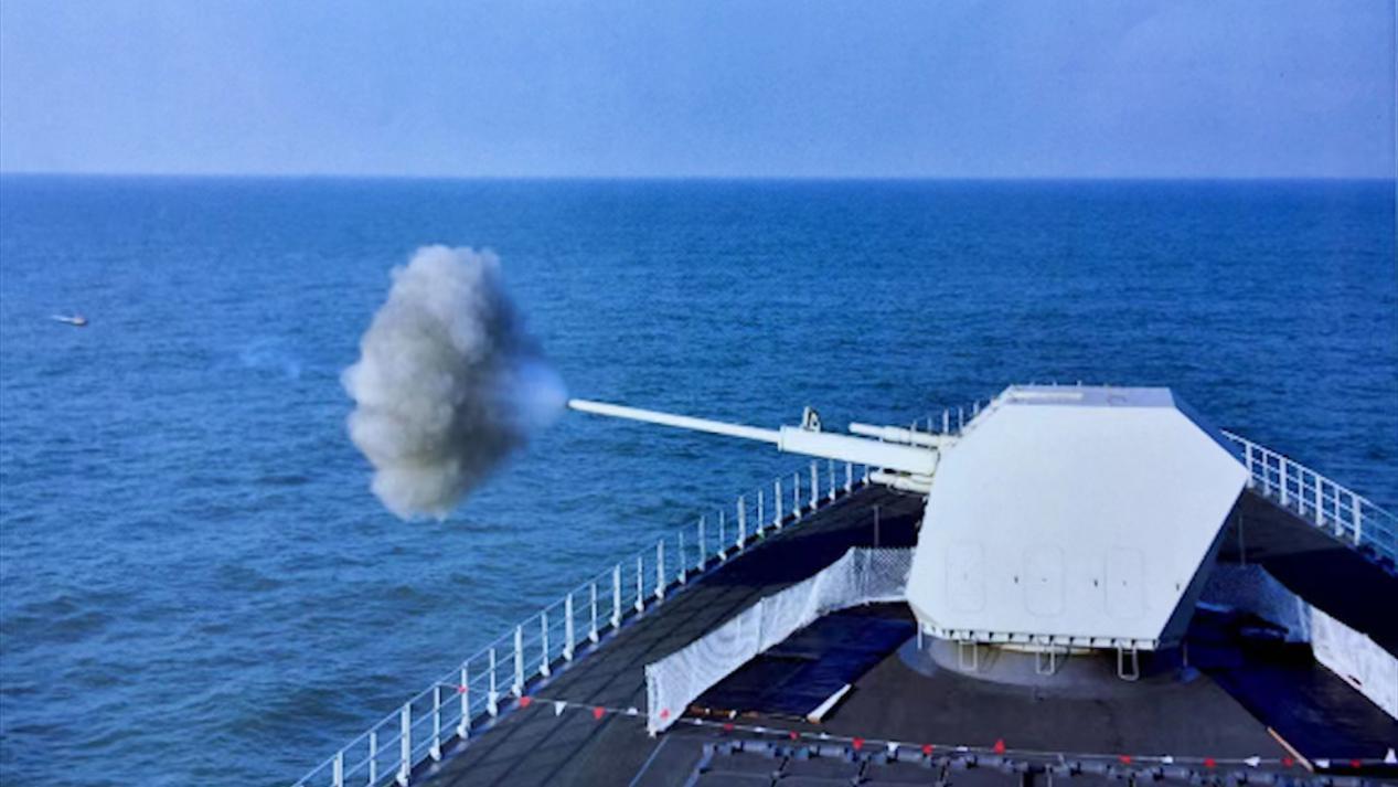 揭秘中国海军新型战舰——052D驱逐舰配置,揭秘中国海军新型战舰,052D驱逐舰配置详解