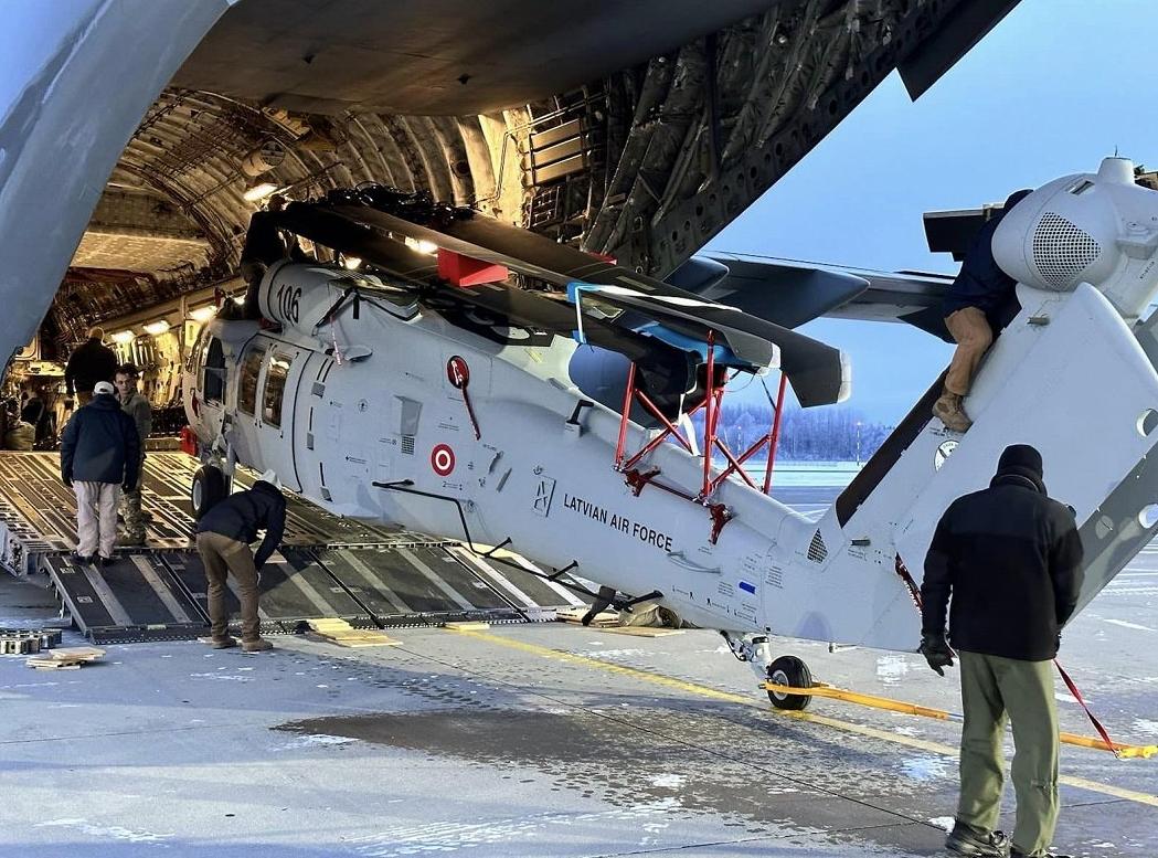 中国黑鹰直升机从何而来，溯源与发展，中国黑鹰直升机溯源与发展，探究起源与历程