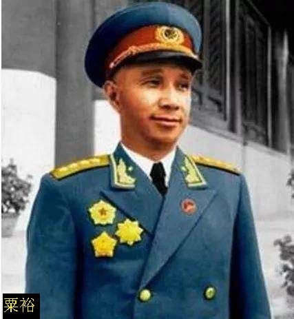 新任总参谋长的军衔是多少，深度解读军界新星，深度解读，新任总参谋长的军衔与军界新星崛起