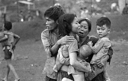 中国女兵在越南,图片背后的暴行真相,中国女兵在越南,图片揭示暴行真相