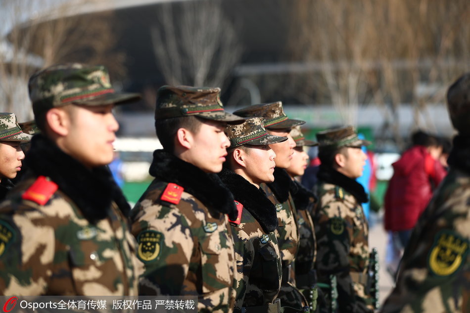 武警冬装,功能与时尚的结合,武警冬装,功能与时尚完美融合