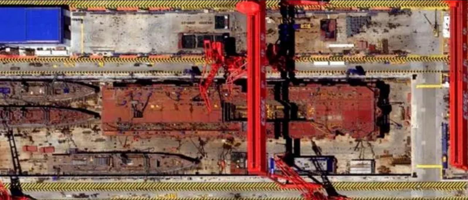 揭秘，中国海军新一代两栖攻击舰——076型舰的排水量究竟多少？，揭秘，中国海军新一代两栖攻击舰——076型舰排水量揭晓