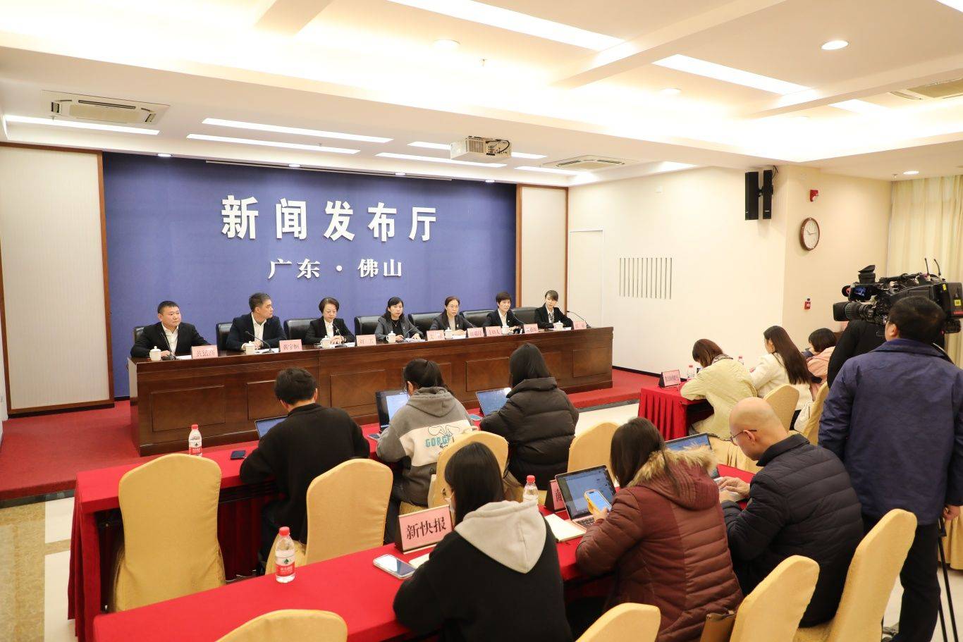 新闻发布会报道范文,新季度科技进展发布会报道,新季度科技进展发布会报道,范文详解科技创新动态