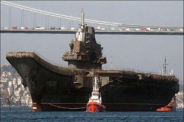 瓦良格号建造时间及其历史背景与意义，瓦良格号建造历程，历史背景、时间与意义探究