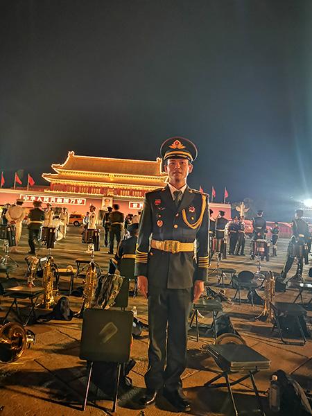 纪念反法西斯胜利阅兵,回顾与前瞻——以2015年的阅兵为例,纪念反法西斯胜利阅兵,回顾与前瞻——以阅兵为例(纪念版)