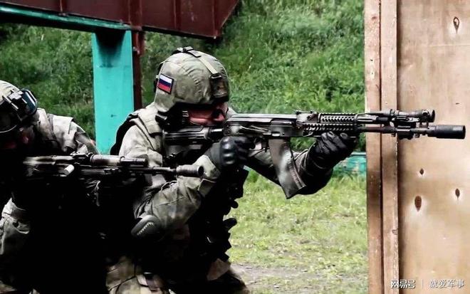 俄罗斯特种部队使用的步枪,现代战争中的精英武器,俄罗斯特种部队步枪揭秘,现代战争精英武器之选