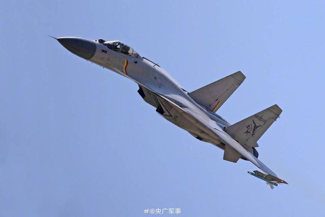 歼-15战斗机总师,探索蓝天之上的辉煌成就,歼-15战斗机总师,蓝天之上的辉煌成就探索者