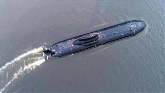 赫斯基级核潜艇,深海之鹰的传奇故事,赫斯基级核潜艇,深海之鹰的传奇之旅