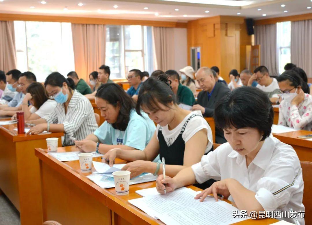 中国战略研究会会长,引领战略研究,助力国家发展,中国战略研究会会长引领战略研究,助推国家战略发展