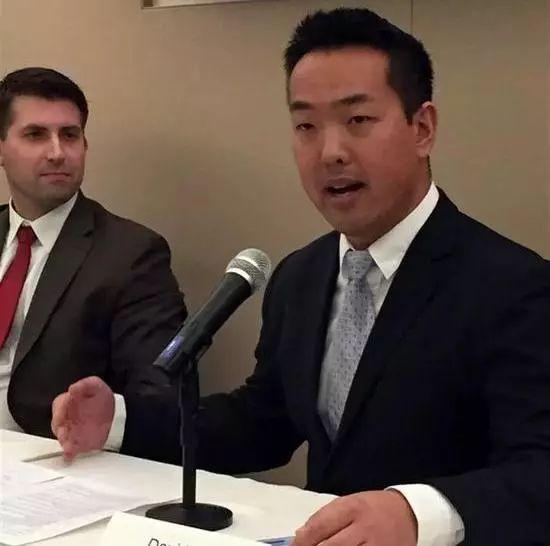 头条新闻是官方新闻吗？——探究新闻来源与性质的多元性，头条新闻是官方新闻吗？——新闻来源与性质的多元性探究