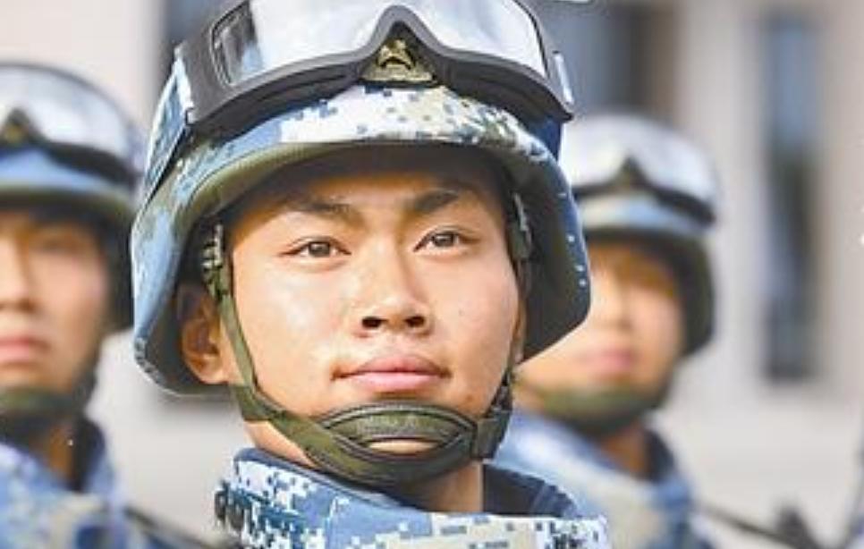 香港艺人的视角,观国庆阅兵有感,香港艺人视角下的国庆阅兵感悟
