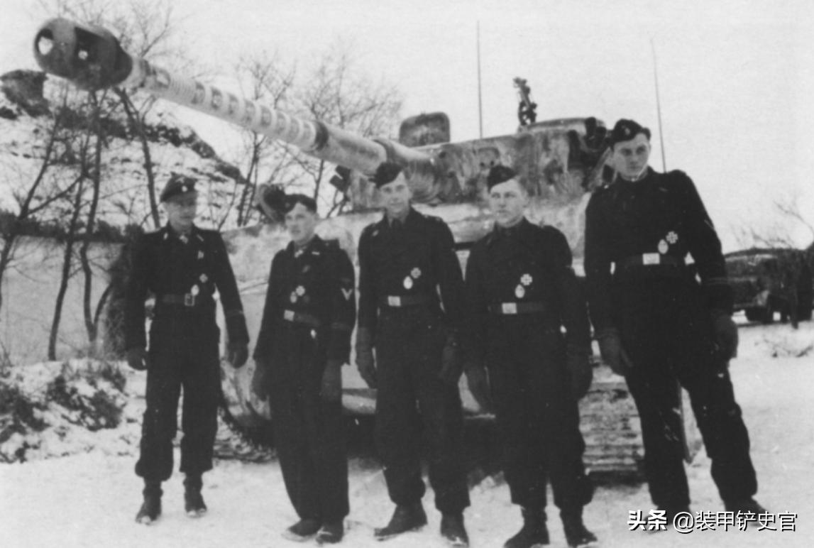 画一辆虎式坦克，历史的再现与艺术的创作，虎式坦克的艺术再现与历史印记