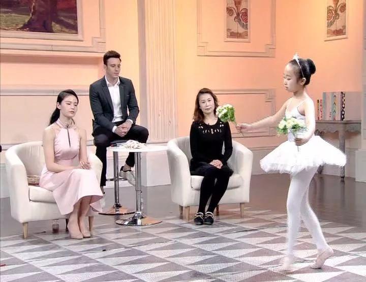 国际观察团,全球视野下的多元角色与重要性,全球视角下的国际观察团多元角色与重要性解析