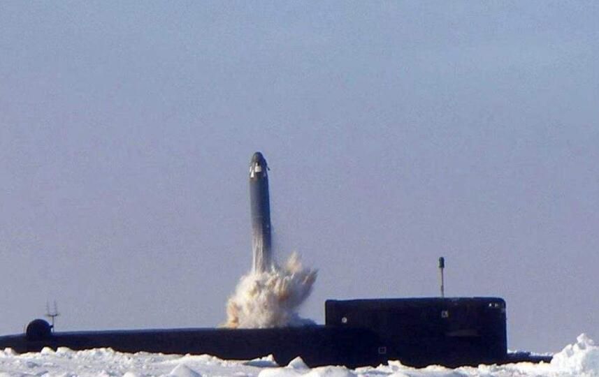 首批导弹落入俄本土,历史转折与全球反响,首批导弹落入俄本土引发全球反响与历史转折的探讨