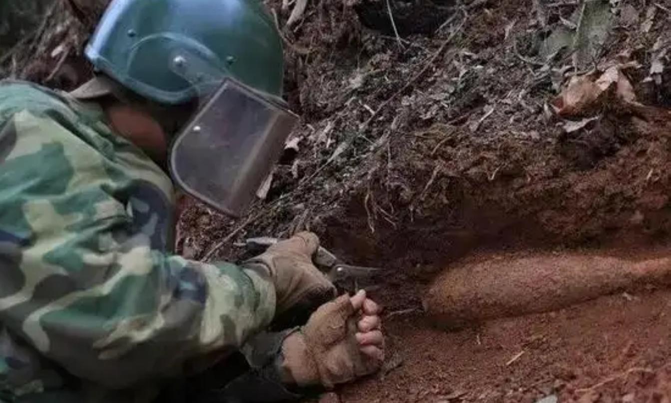 杜富国在地方中的待遇,英雄归来,荣光永照,杜富国,英雄归来,地方荣光永照,英雄待遇展现风采