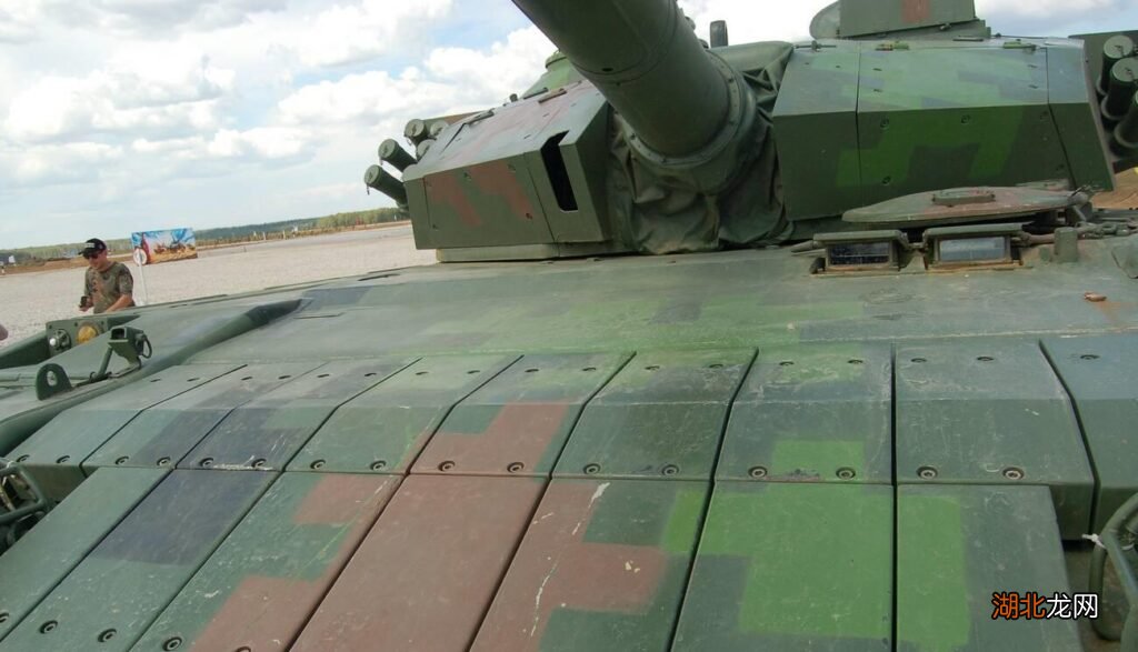 探究96式与96A的区别,两款坦克的差异化分析,96式与96A坦克差异化深度解析,两款坦克对比探究
