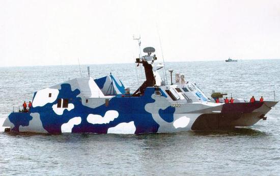 揭秘中国海军的利器,022型双体导弹艇,揭秘中国海军利器,双体导弹艇——022型导弹艇深度解析