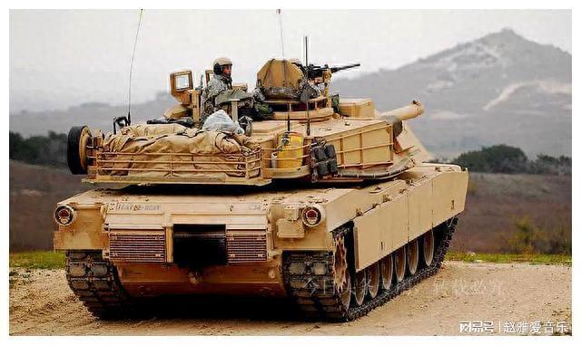 M1A2艾布拉姆斯打靶,现代坦克的精准射击艺术,M1A2艾布拉姆斯打靶,现代坦克精准射击的艺术展示