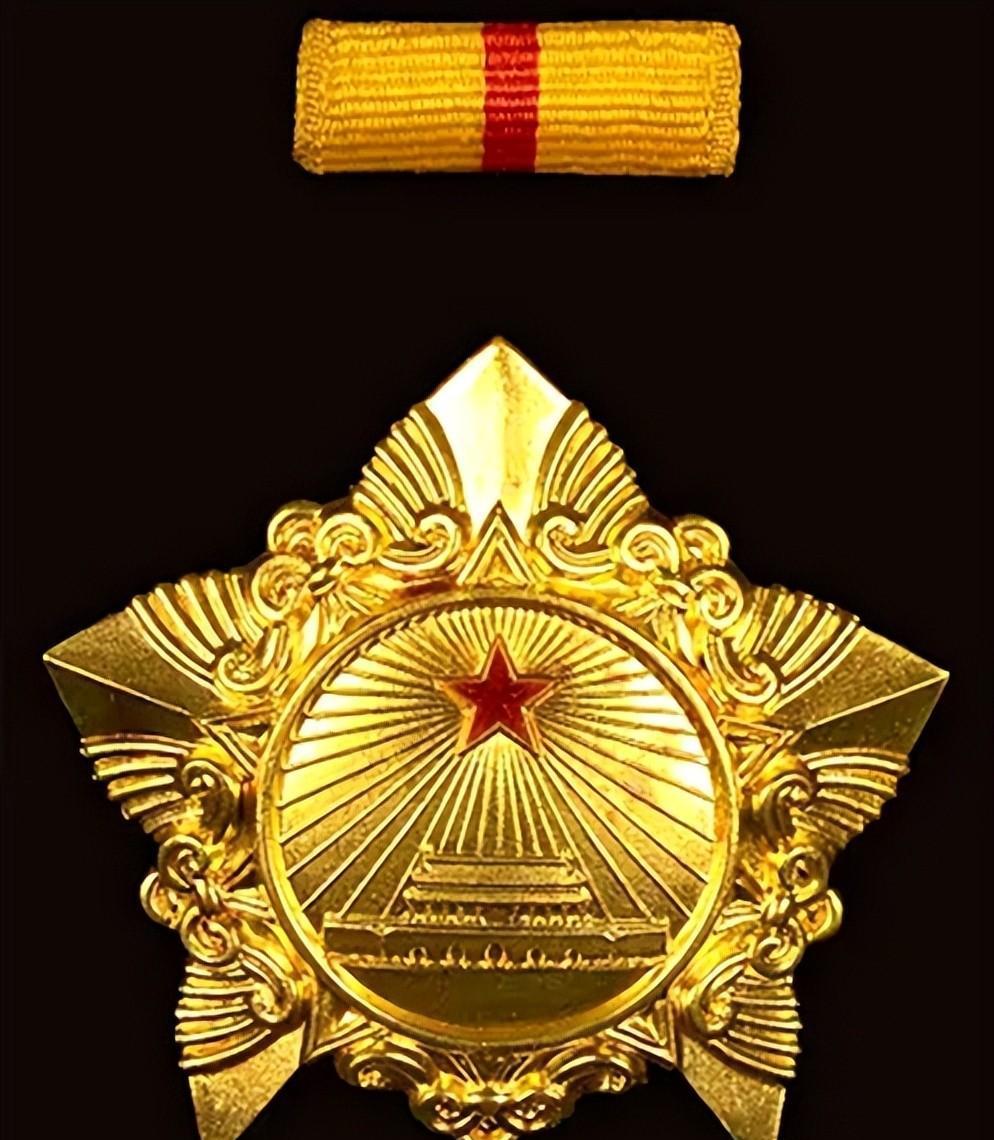 一级八一勋章与工资水平,深入解析与探讨,八一勋章与工资水平,深度解析与探讨