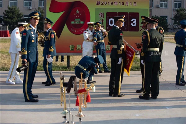 国庆阅兵方队身高要求,标准与意义,国庆阅兵方队身高标准及其意义解读