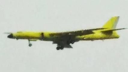 轰6N图片,揭示中国战略轰炸机的独特魅力,中国战略轰炸机轰6N的独特魅力揭秘,震撼图片展示其独特风采