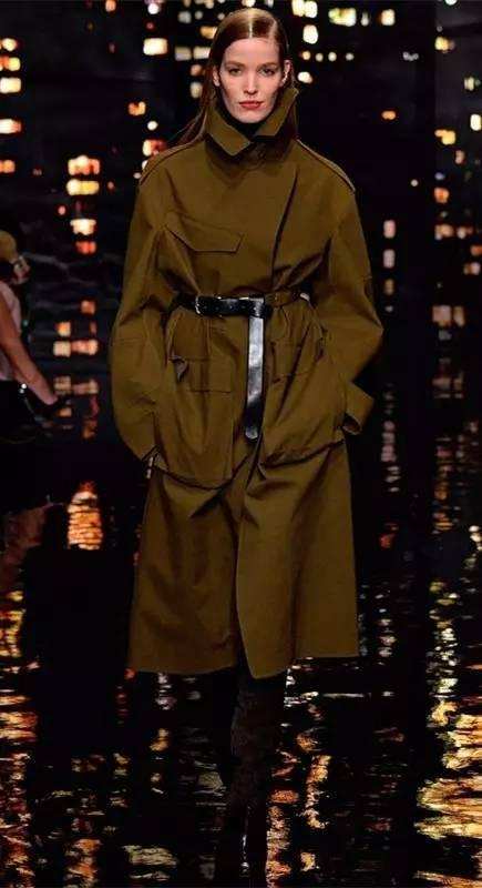 部队将军呢子大衣，历史、象征与实用价值的交织，部队将军呢子大衣，历史、象征与实用价值的融合体现