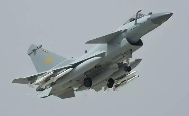 歼-10战斗机发动机位置深度解析,歼-10战斗机发动机位置深度剖析