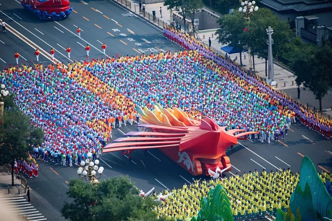 北京70周年晚会主方阵,荣耀与辉煌的交响,北京70周年晚会主方阵,荣耀与辉煌的交响乐章