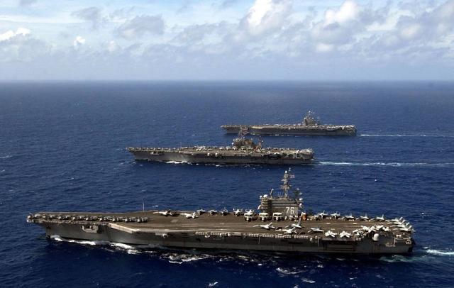 美国航母一天的费用是多少？揭秘超级航母的巨大开销，揭秘美国超级航母一天的费用，巨额开销大揭秘！