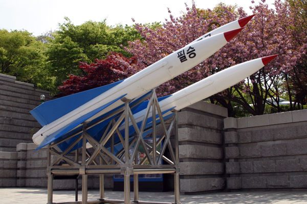 仁川登陆纪念馆中的美军装备,历史与记忆的交织,仁川登陆纪念馆中的美军装备,历史与记忆的交融展现