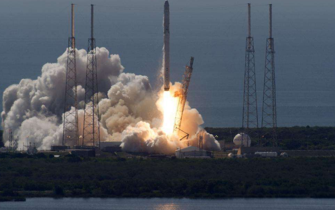 美国一箭发射600多颗卫星,探索太空新时代的里程碑,美国一箭发射超600颗卫星,太空新时代的里程碑事件