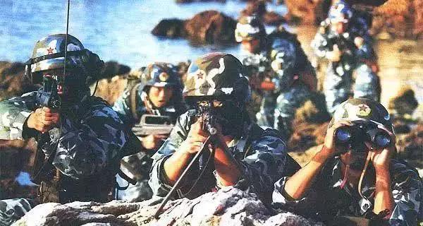 现代轻武器图片,揭示现代军事技术的精髓,现代轻武器图片,揭示现代军事技术核心风采